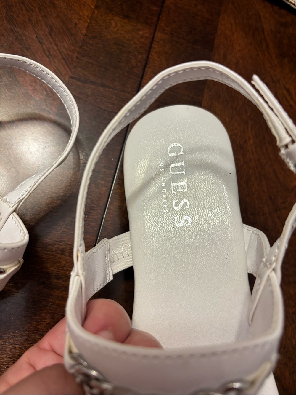 GUESS White Rhinestone Heart T-Strap Sandals - Picture 2 of 10